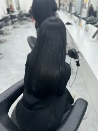 カラー 🩶niina 暗髪韓国系カラー🩶のヘアスタイル