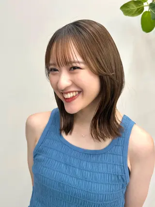 ミディアム 似合わせカット/ モカのヘアスタイル