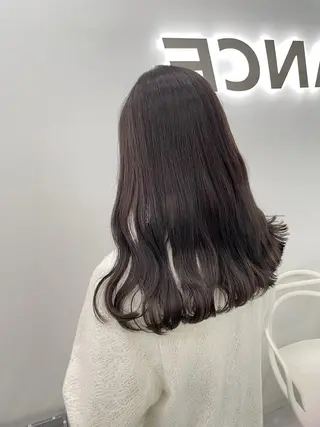 カラー BABY上野🪡🪄 ベージュ/艶カラー♡のヘアスタイル