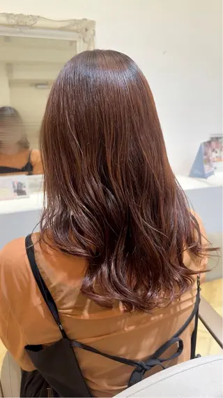 セミロング 渡邊 琉衣のヘアスタイル