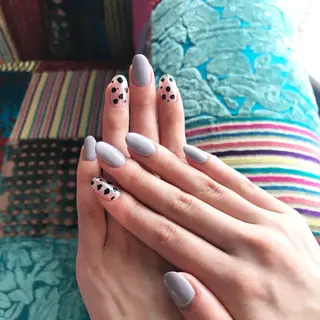 ネイル キラキラ オメメのネイルデザイン