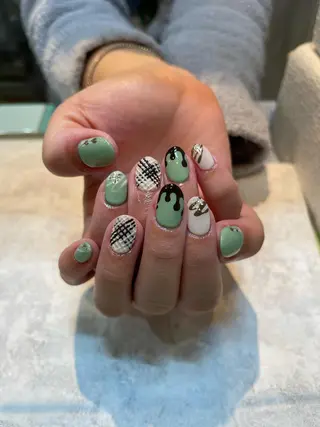 ネイル 高尾 梨花のネイルデザイン