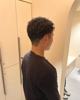 メンズ るり 暗髪・艶カラーのヘアスタイル