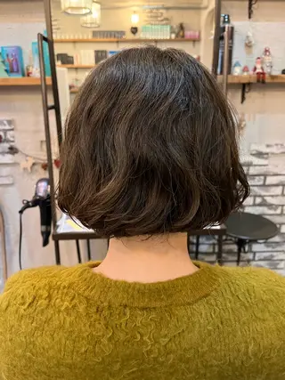 ショート カラー 森田 菜留美のヘアスタイル