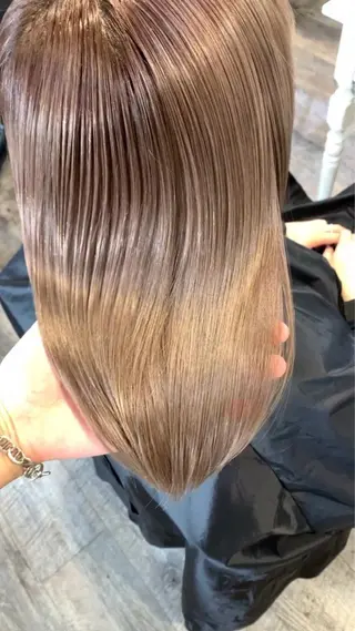 カラー ブリーチ/ハイトーン 🔥MOTOKI🔥のヘアスタイル