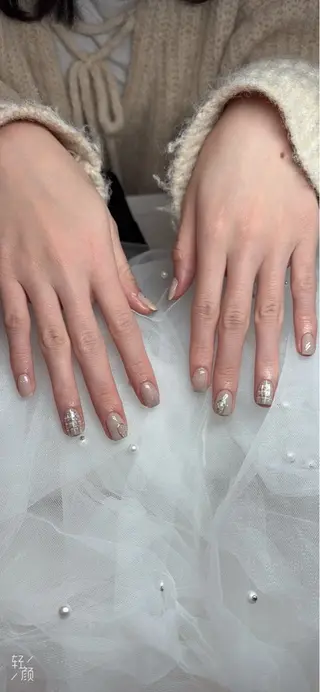 ネイル Fairyフェアリーネイルサロン所属・ゴ .のネイルデザイン