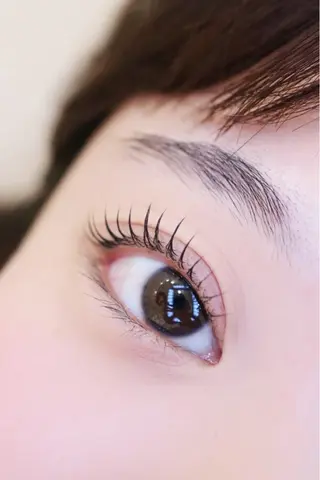 マツエク・マツパ EEネイルサロン所属・まつ毛パーマ專門 BEAUTYのマツエク・マツパデザイン