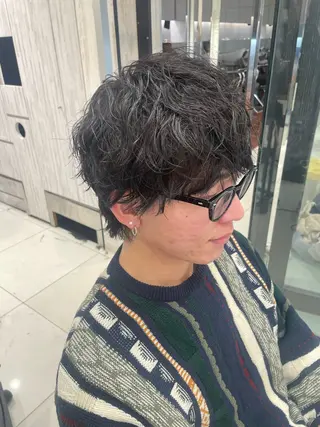 パーマ メンズ EARTH 山﨑龍馬のヘアスタイル