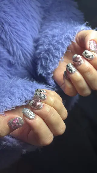 ネイル nailsalon　hue所属・小山 羽奈のネイルデザイン