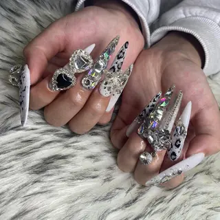 ネイル la vie  Luire所属・la vie Luire ｱｽｶのネイルデザイン