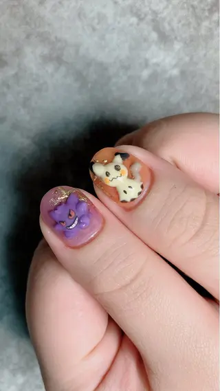 ネイル haleyume所属・shino🌟 痛ネイルのネイルデザイン