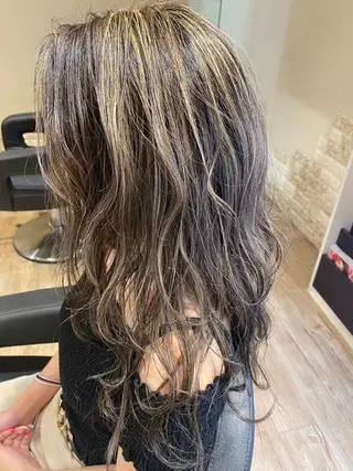 セミロング カラー 大久保 隆蔵のヘアスタイル