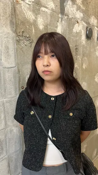 ミディアム riko／ SYS by fitのヘアスタイル