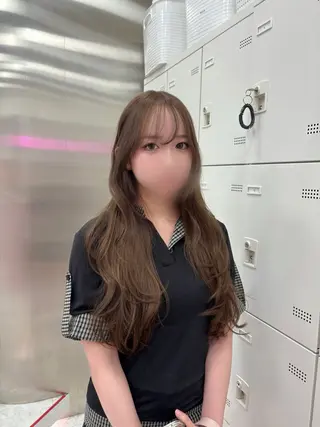 セミロング カラー 韓国レイヤー ハッシュカットのヘアスタイル
