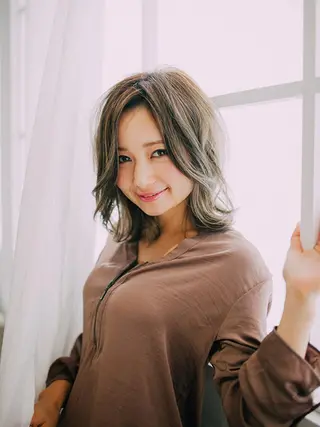 ミディアム Conforto店長 渡邊のヘアスタイル