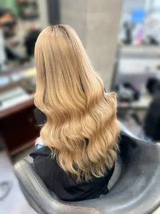 ロング カラー ハイトーンエクステ 🎩カズキ🎩のヘアスタイル