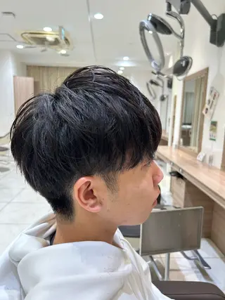 ショート メンズ ハイトーン/レイヤー 藤田健太郎のヘアスタイル