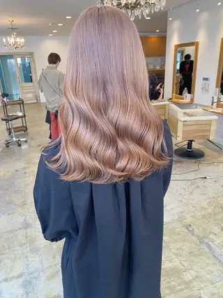 ミディアム ブリーチ縮毛矯正 齊藤翔太のヘアスタイル