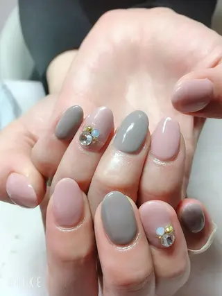 ネイル ネイルサロンTiara所属・戸倉 千秋のネイルデザイン