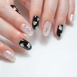 ミディアム Re nail所属・Re nailのネイルデザイン