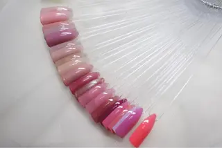 ネイル 津田 真実のネイルデザイン