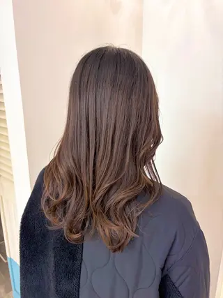 セミロング カラー パーマ 森山 陽菜のヘアスタイル