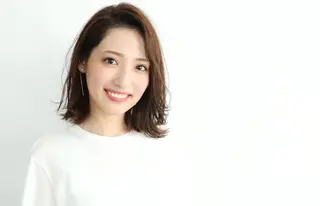 ミディアム 岩岡 和哉のヘアスタイル