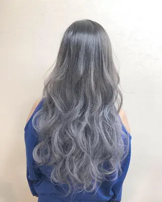 ロング ヤマグチ ヒカルのヘアスタイル