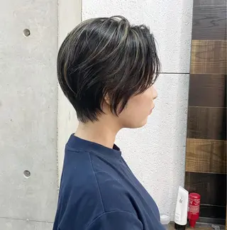 ショート カラー ネイル マツエク・マツパ 中山 天地のヘアスタイル