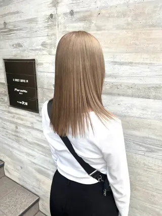 セミロング カラー Parve  Mix 🫧梶川虹のヘアスタイル