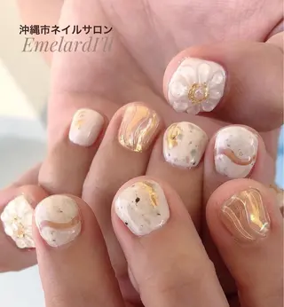 ショート ネイル 沖縄市ネイルサロン エメラルドアイルのネイルデザイン