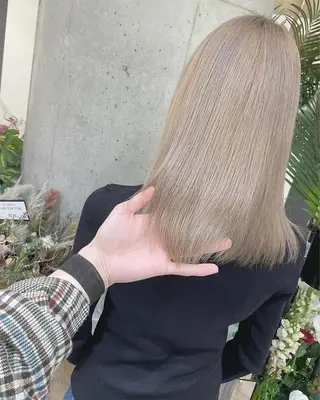 ミディアム ハイトーン特化サロン 🍑momo🍑のヘアスタイル
