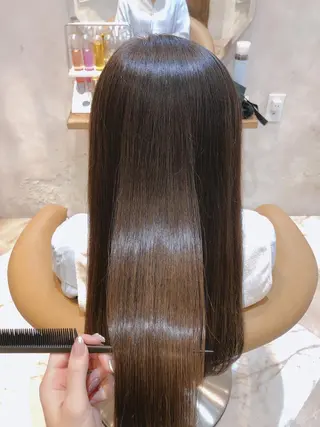 ミディアム 代表山口ひな 髪質改善のプロのヘアスタイル