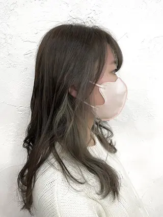 セミロング カラー Ailes所属・YUZUKI/艶カラ ー/丸みショートのヘアスタイル