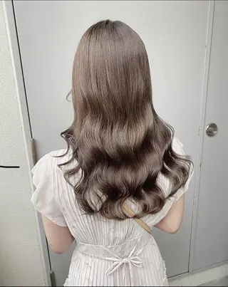 カラー *儚げ透明感🕊 赤み消し艶カラー🌿のヘアスタイル