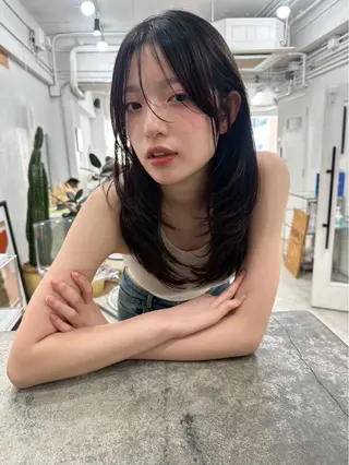 セミロング 松谷 瑞姫のヘアスタイル