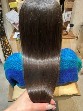 ロング putri店長 和田鈴采のヘアスタイル