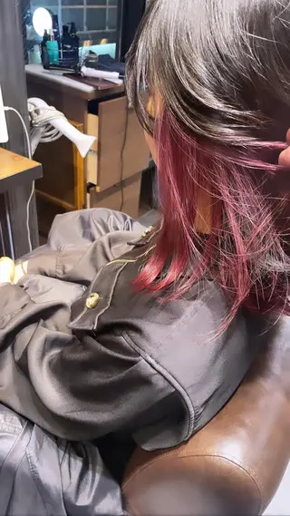 ミディアム カラー ブリーチ＆縮毛矯正 🧸tomoki🧸のヘアスタイル