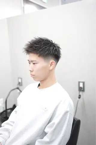 ショート メンズ 山口 孔聖のヘアスタイル