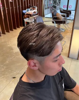 ショート カラー メンズ 大野 桃果のヘアスタイル