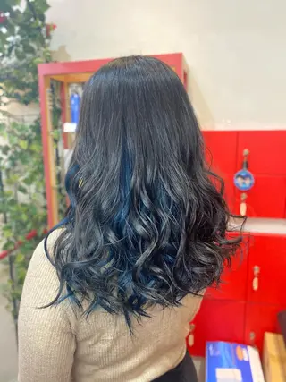 セミロング ゆぴ☾‪/推しカラー /ハイトーンのヘアスタイル