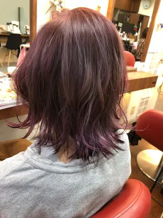 ミディアム カラー 大野 まゆのヘアスタイル