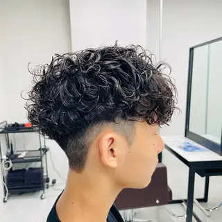 ショート パーマ メンズ メンズカット特化✂︎ SHINGO 本厚木のヘアスタイル