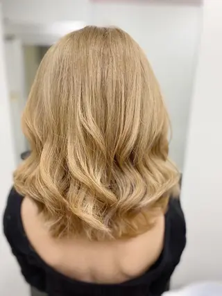 ミディアム カラー メンズ ブリーチ特化型✂️ ハイトーンカラー👨のヘアスタイル