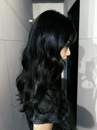 ロング 小塚 玲奈のヘアスタイル