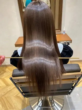 ロング カラー Lond Melia所属・あいり／艶髪 、透明感カラー🩶のヘアスタイル