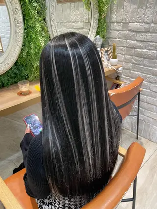 ロング ヘアメ☯️派手髪 ☯️ルカのヘアスタイル