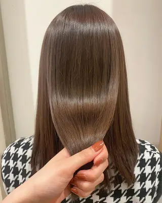 セミロング カラー 韓国ヘア顔周りカット 艶髪ベージュtamaのヘアスタイル