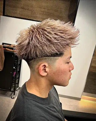 ショート カラー ヘアアレンジ メンズ men'slapis YUTOのヘアスタイル