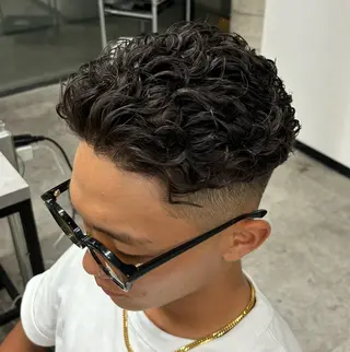 ショート パーマ メンズ era2d所属・マコト/心斎橋 メンズ専門店のヘアスタイル